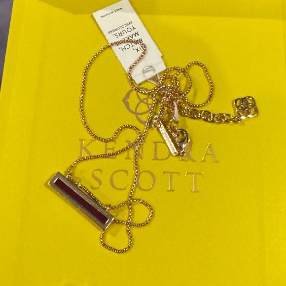 ‘Vintage’ Kendra Scott Leanor Bar Necklace Red Maroon Jade 14k Rose Gold - Picture 3 of 11